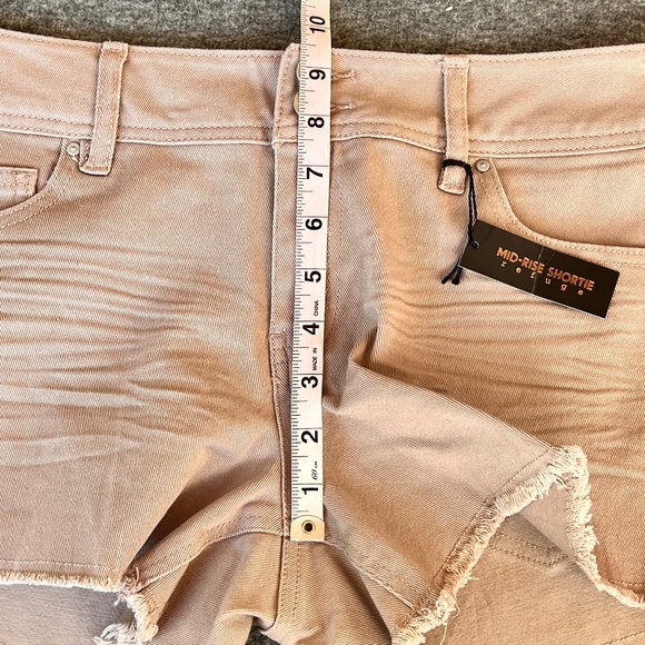 NWT Refuge Mid-rise Shortie Shorts Sz 10 Mauve 98% Cotton Micro Mini Y2K Style - Picture 4 of 8